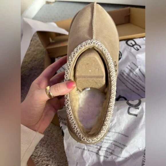 Ugg Tasman Slippers for Women - Sleek & Comfortable - Picture 4 of 4